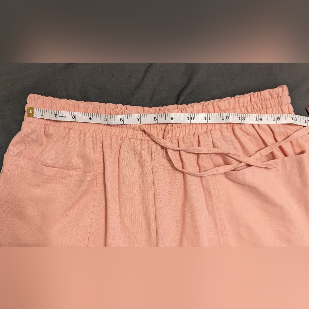 Shorts - Picture 7 of 9